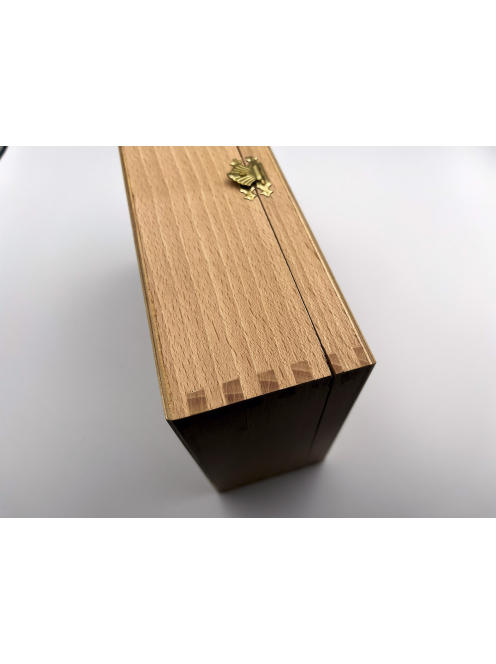 Chess box No. 6. (natural)