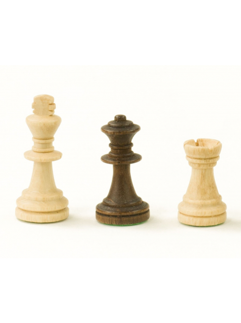 Wooden boxed magnetic chess set