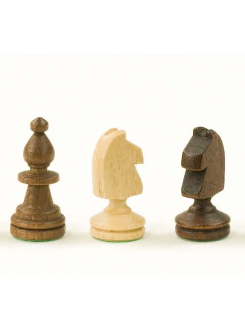 Wooden boxed magnetic chess set